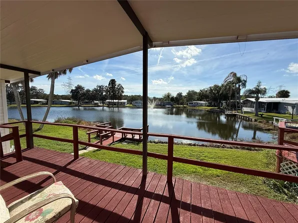 2 Grove Trl, Wildwood, FL 34785