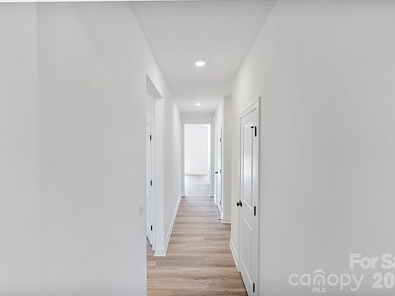 4th image of 468-1 Stroup Rd