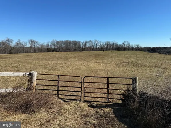 23500 New Mountain Rd, Aldie, VA 20105