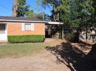 1609 Southpoint Dr, Tyler, TX 75701