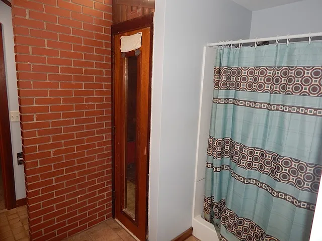 114 Houston St — Photo 15