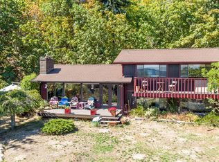 9024 SW 275th St, Vashon, WA 98070