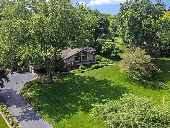 2nd image of 40484 N Sunset Dr