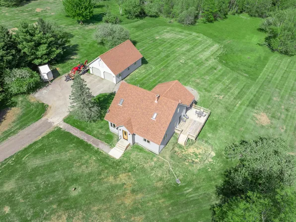 102 Overlock Road, Levant, ME 04456