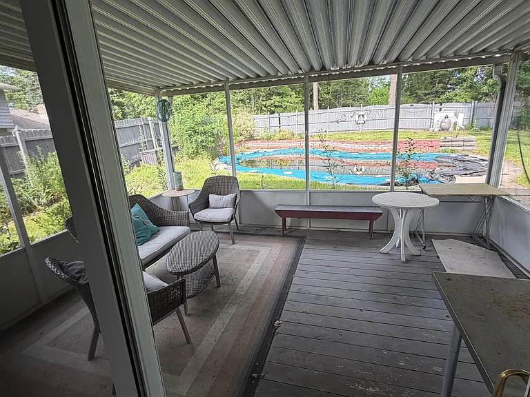 4010 Hobson Rd — Photo 23