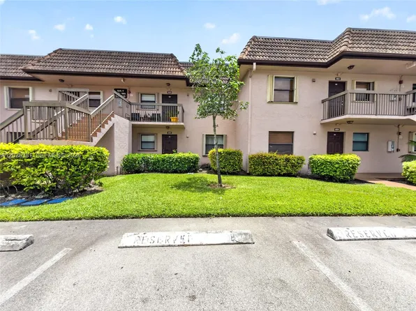 10616 NW 10th St #104, Pembroke Pines, FL 33026