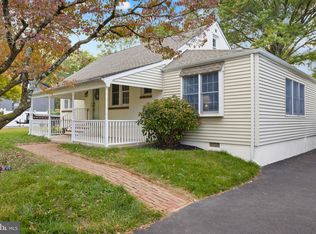 111 E Endfield Rd, Feasterville, PA 19053