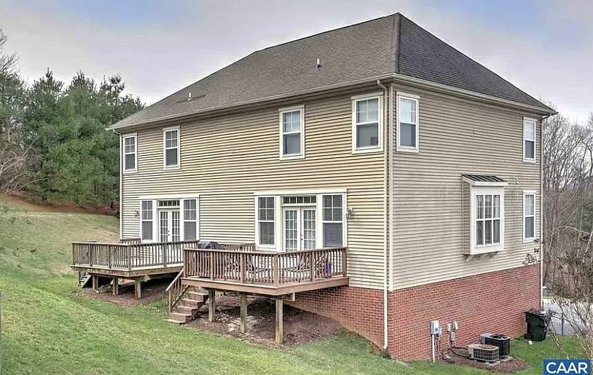 122 Boxwood Ct — Photo 4