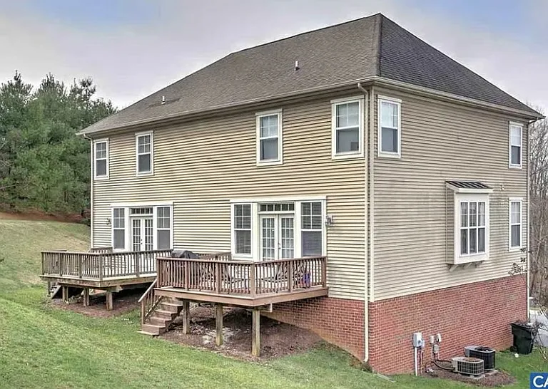 122 Boxwood Ct — Photo 4