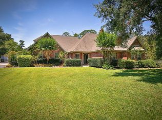 10837 Lake Forest Dr, Conroe, TX 77384