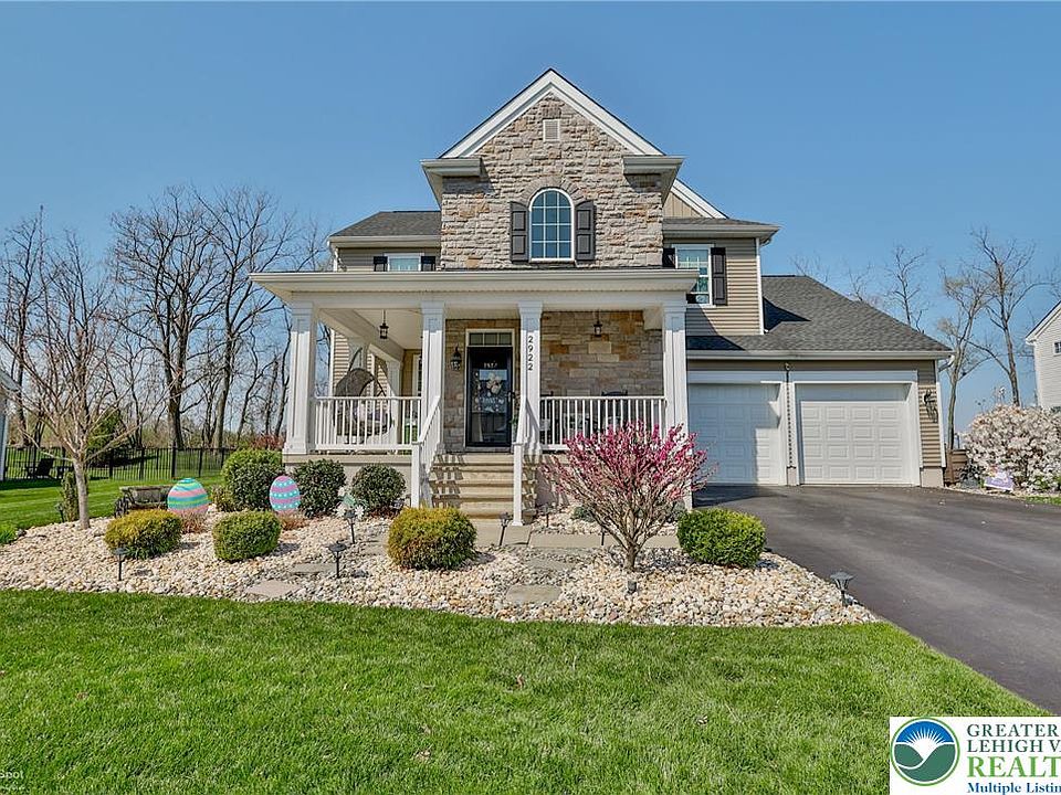 1st image of 2922 Sheffield Dr