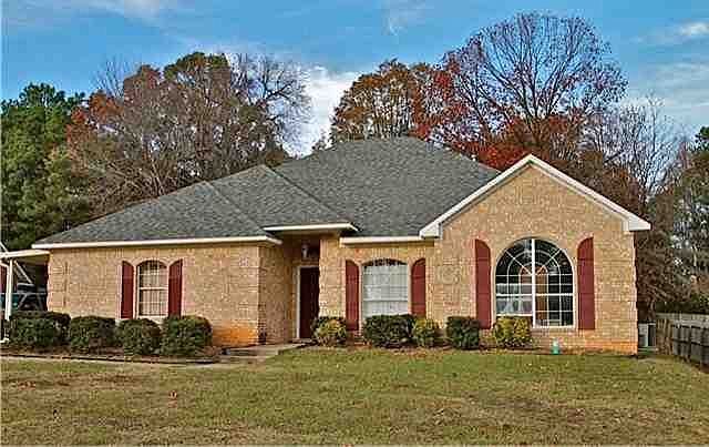 1st image of 707 Geneva Dr