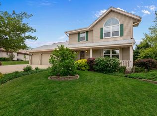 W209N16580 Galloway Ct, Jackson, WI 53037