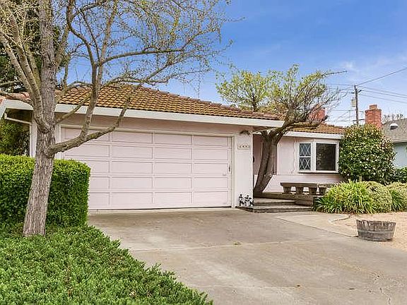 2nd image of 6448 Canterbury Ct