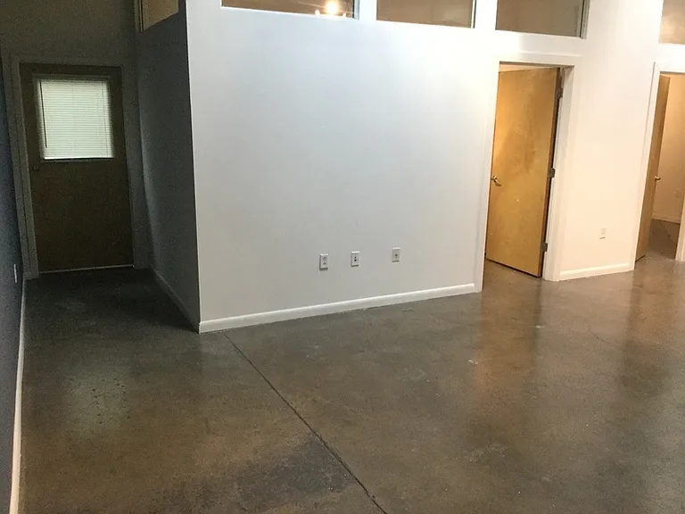 1101 W Marshall St #123 — Photo 5