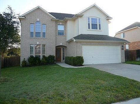 1st image of 204 Walnut Creek Dr