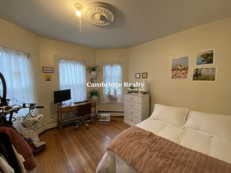 80 Hillside St #2T — Photo 2