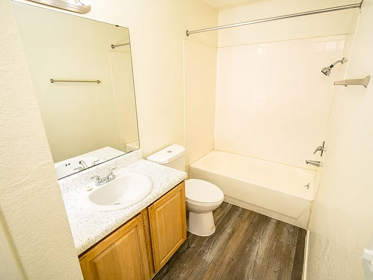 Tamarack Place Apartments — Photo 26