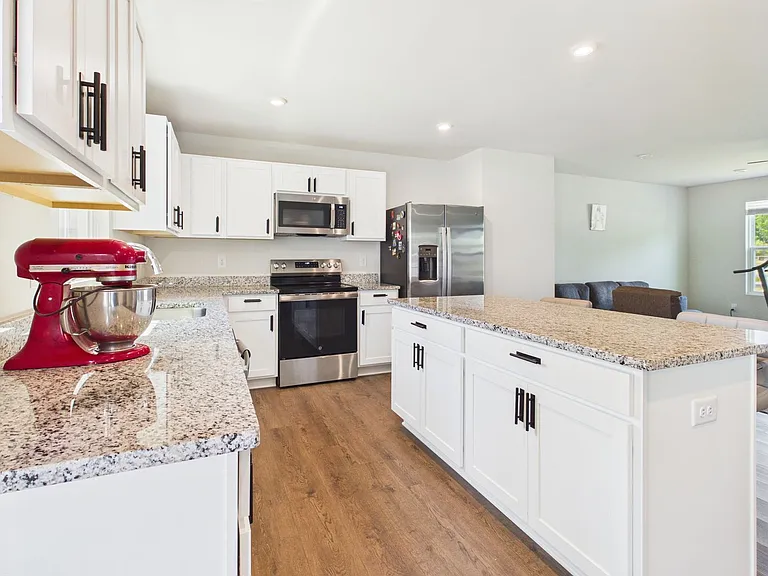 2945 Travis Ln — Photo 8