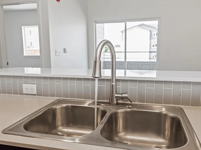 Hawk's Landing Apartments — Photo 72