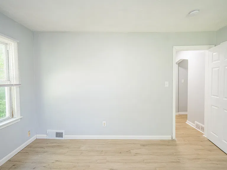 22675 Santa Maria St — Photo 35