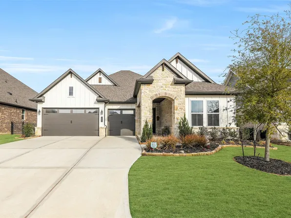 14886 Shavers Dr, Willis, TX 77318