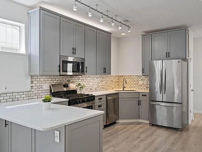8526 N Haven Ave — Photo 9