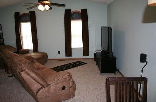 3rd image of 218 Cantwell Ct