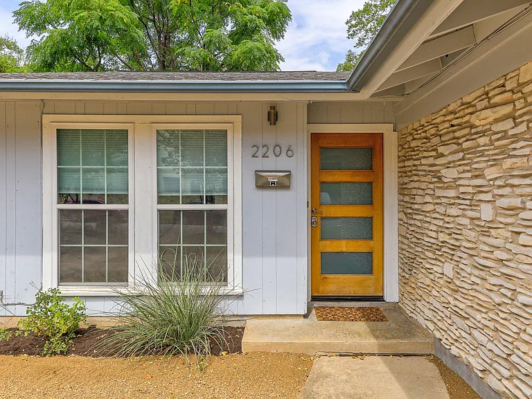 2206 Pasadena Dr #A — Photo 2
