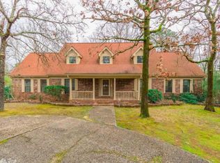 8 Woodsong Dr, Roland, AR 72135