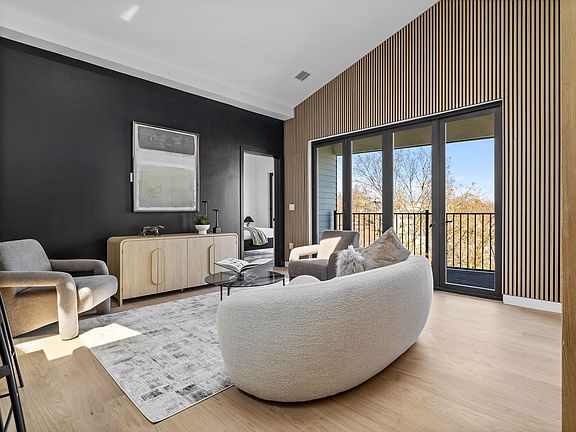 5th image of 22 High St Penthouse 13