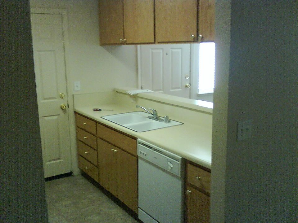 2nd image of 4912 Perez St