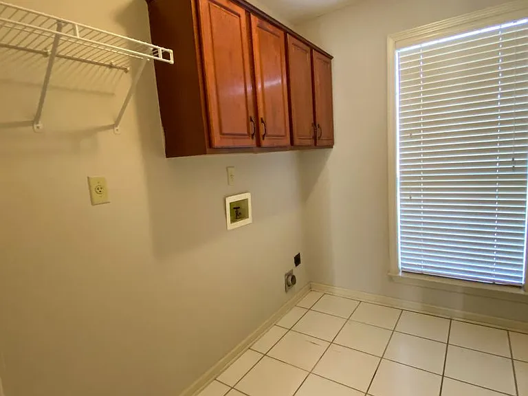 8294 Floral Springs Dr — Photo 28