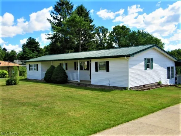 6618 Shepler Church Ave SW, Navarre, OH 44662