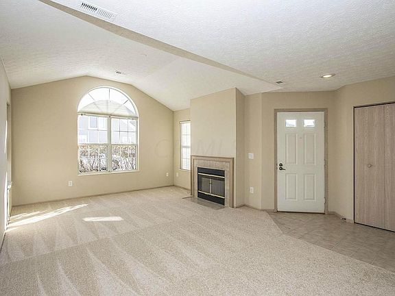 3rd image of 766 Windward Ln