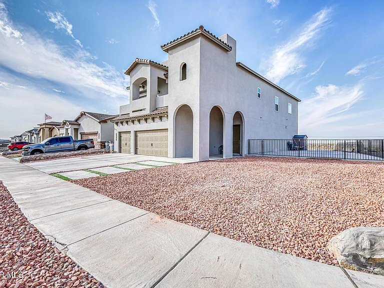 2375 Enchanted Peaks Ln — Photo 3