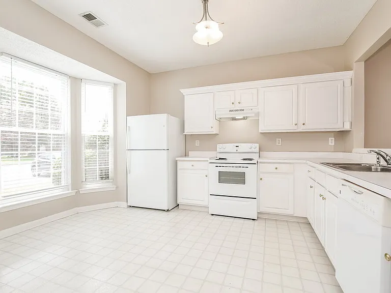 3973 Katherine Way — Photo 10