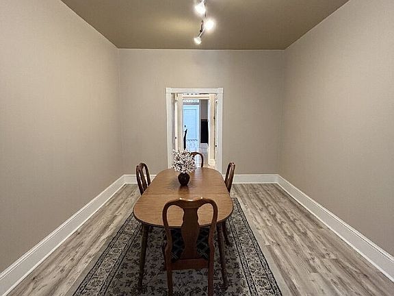 5th image of 4560 Gibson Ave