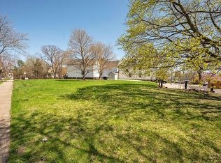 579 Caroline Pl, Waukegan, IL 60085