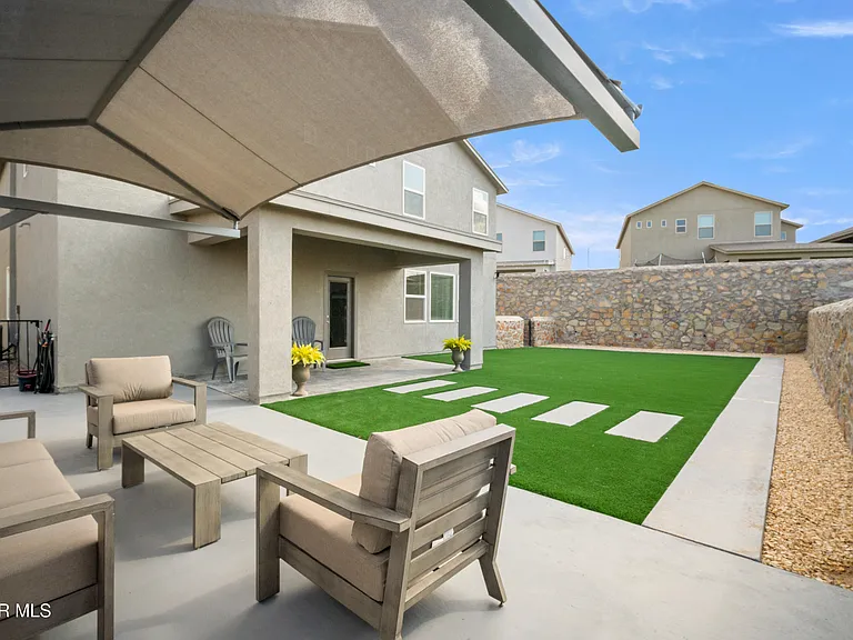 12776 Hidden Edge Dr — Photo 32
