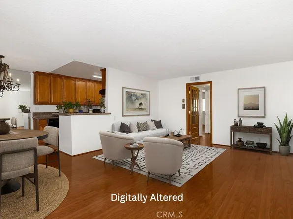 5403 Newcastle Ave APT 28, Encino, CA 91316