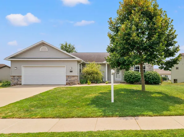 1904 Nighthawk Ln, Sauk City, WI 53583