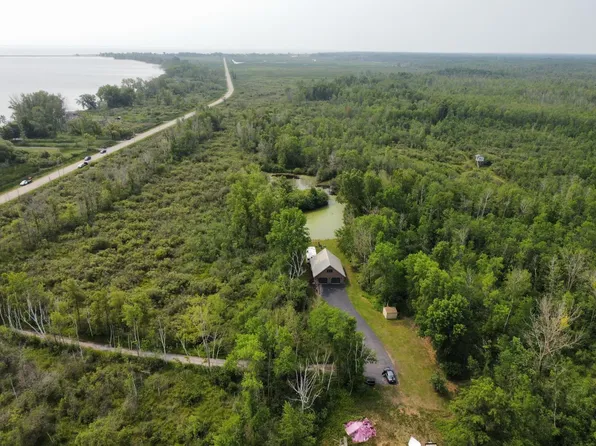 6989 County Road Y, Oconto, WI 54153