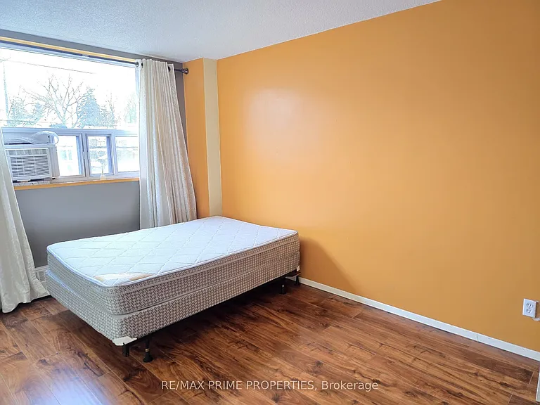 10 Sunrise Ave #214 — Photo 9