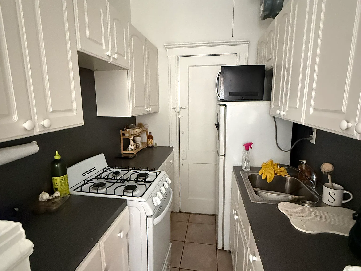 Studio, 335 sqft, $2,625 — Photo 3