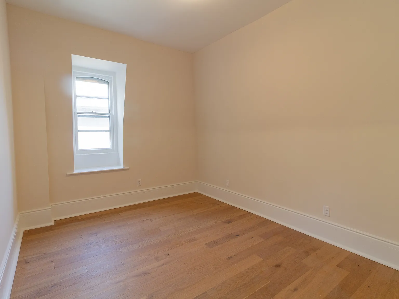 17 North Pearl Street - The G... — Photo 4