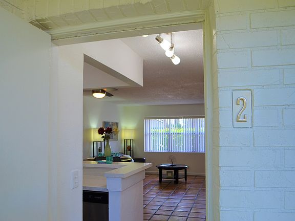 2nd image of 420 SE 2nd Ave #2
