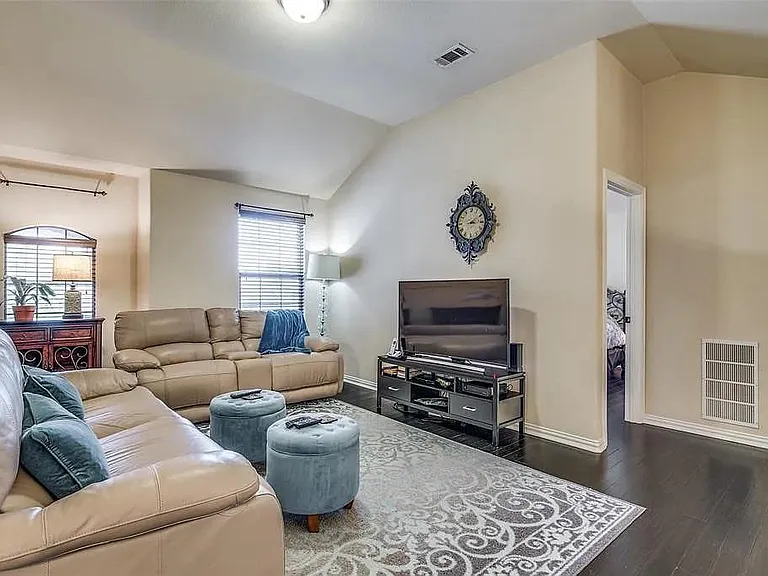 2508 Barranca Way — Photo 18