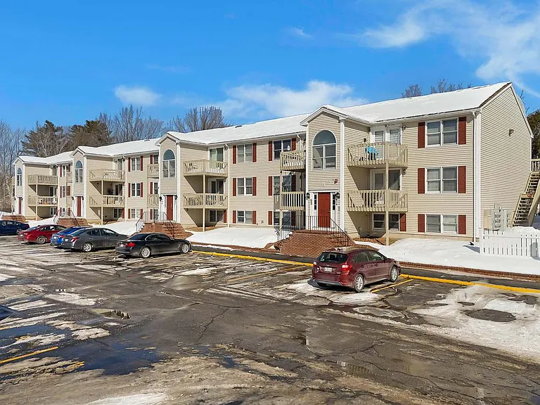 Haven Cove Condominiums — Photo 16