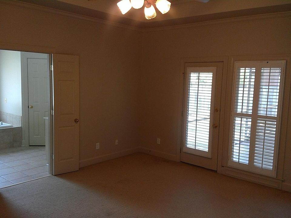 2nd image of 7035 Mid Pines Cir #Wynlakes